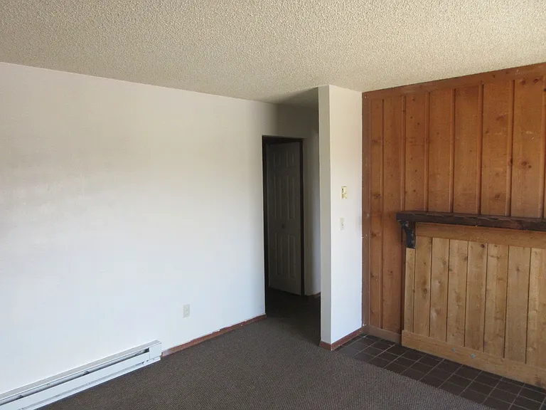 1433 Eagles Nest Cir #A — Photo 3