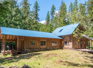 53 Shabear Way, Troy, MT 59935