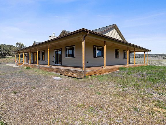 5th image of 41225 SE Van Lake Rd