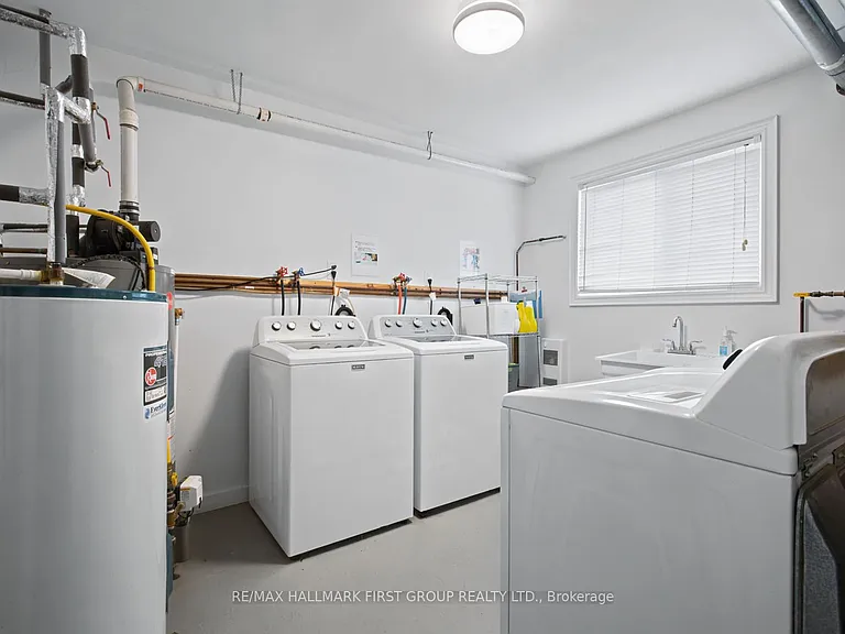 361 Dwight Ave #MAIN — Photo 18