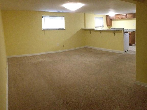 2nd image of 2654 W Thorndale Ave