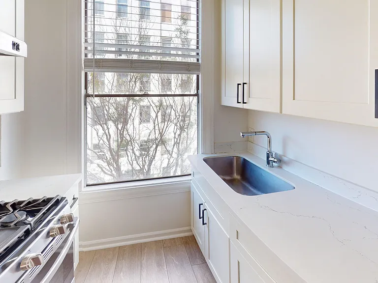 601 O'Farrell Street — Photo 14