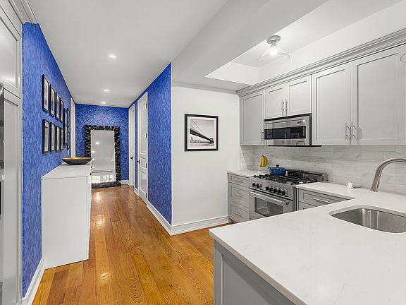 3rd image of 96 Lefferts Pl #1