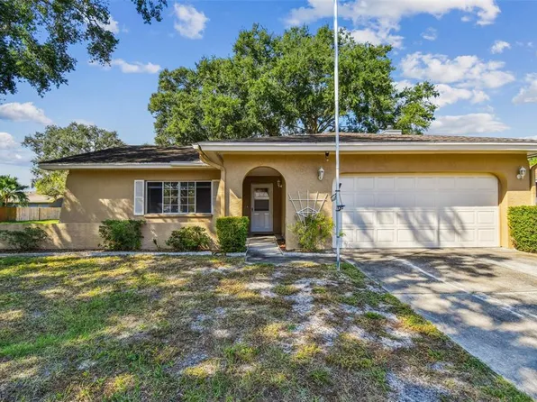 2102 Grove Valley Ave, Palm Harbor, FL 34683