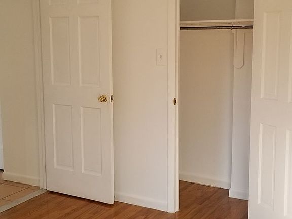 4th image of 220 W 21st St APT 7C