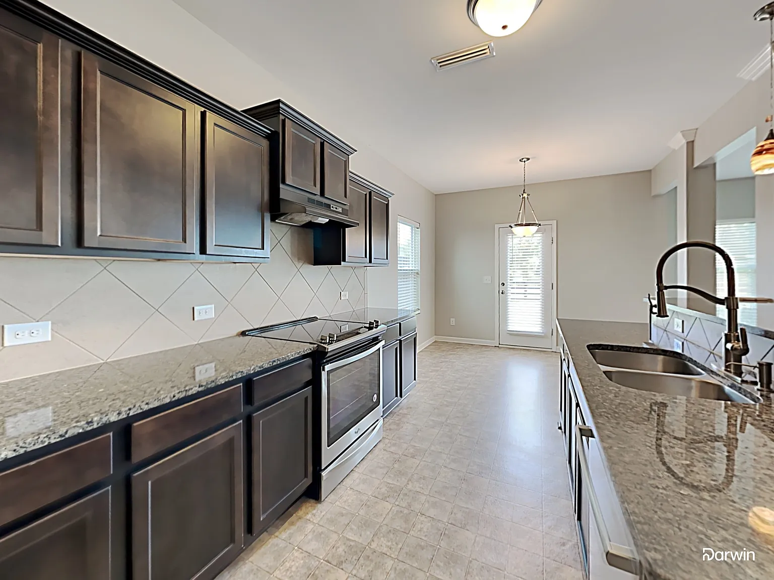 4 bed, 2.5 bath, 3182 sqft, $2,605 — Photo 3