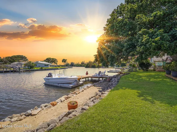 514 Cocoa Isles Blvd, Cocoa Beach, FL 32931