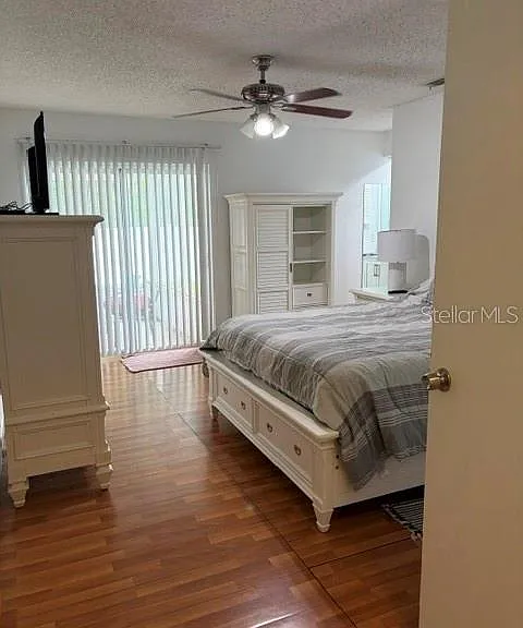 11424 Haymarket Ct — Photo 17