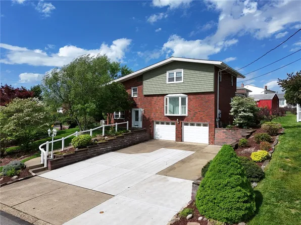 118 Tangelo Dr, Clairton, PA 15025