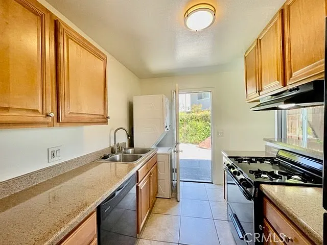 2964 Peppertree Ln #A — Photo 31