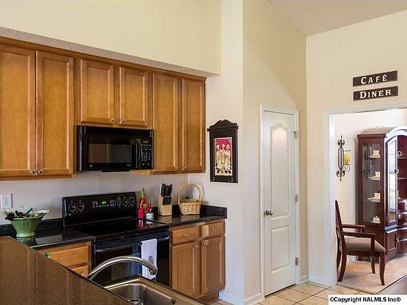 5th image of 7007 Lynnfield Dr SE