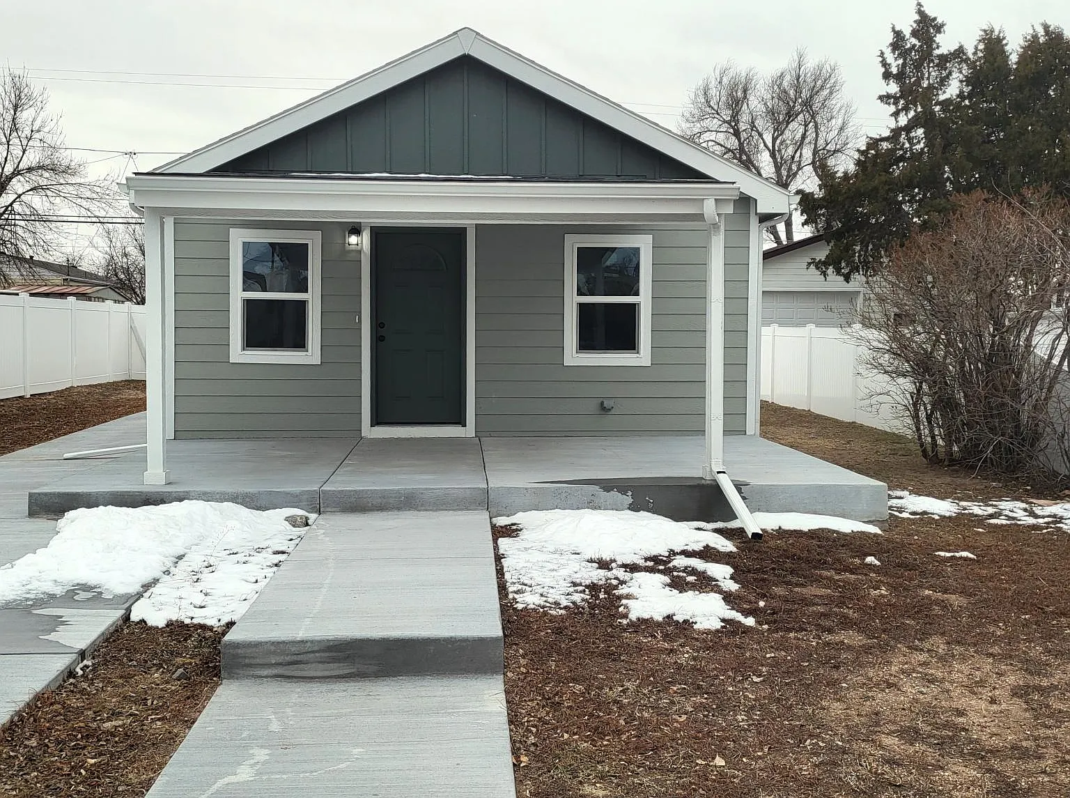 E 11th St, Cheyenne — Photo 1