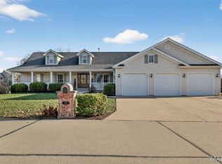 490 Oak Field Ct, Washington, MO 63090