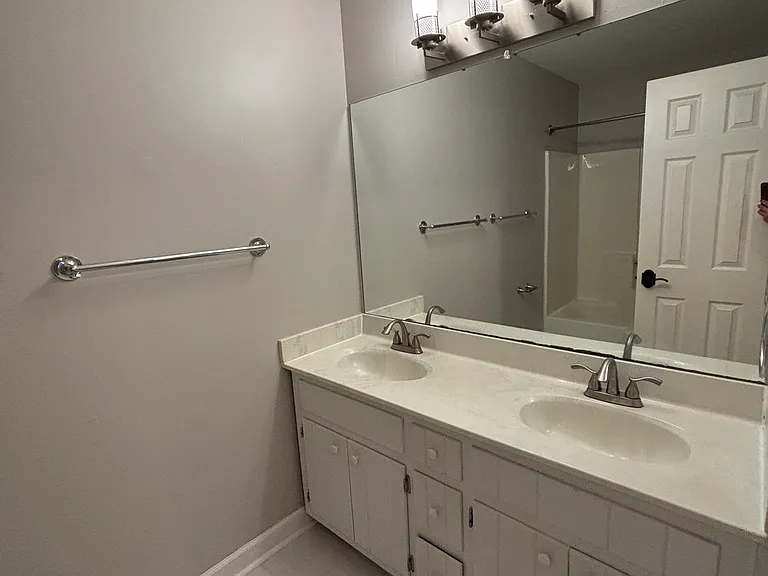 1146 Haven Brook Ln — Photo 11