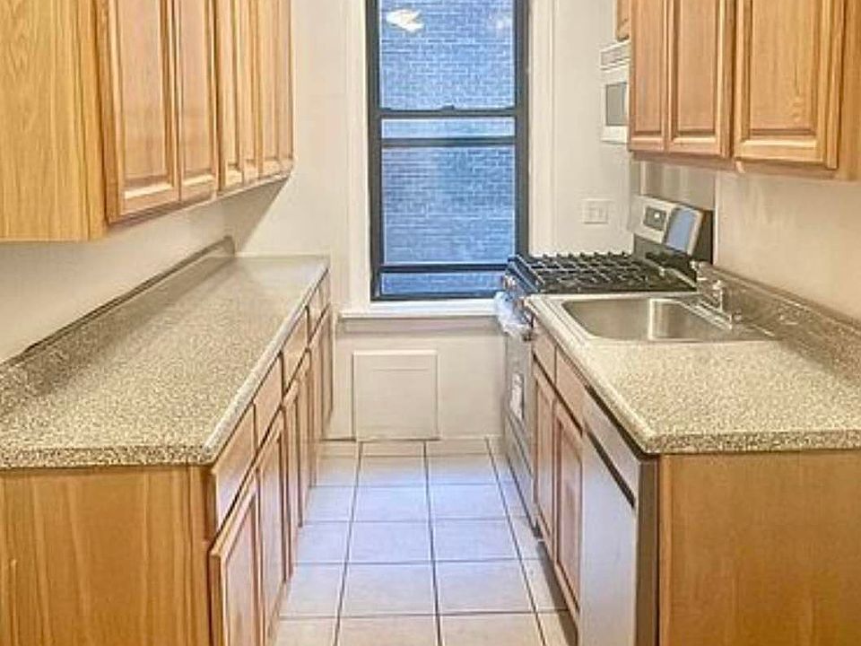 1st image of 127 W 96th St APT 10A