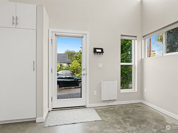 3rd image of 6406 28th Avenue NW