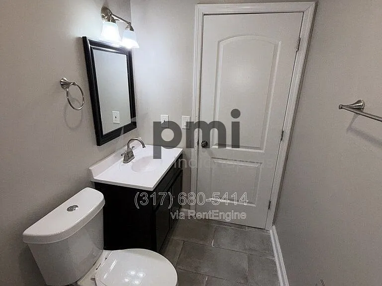14998 Allisonville Rd — Photo 7