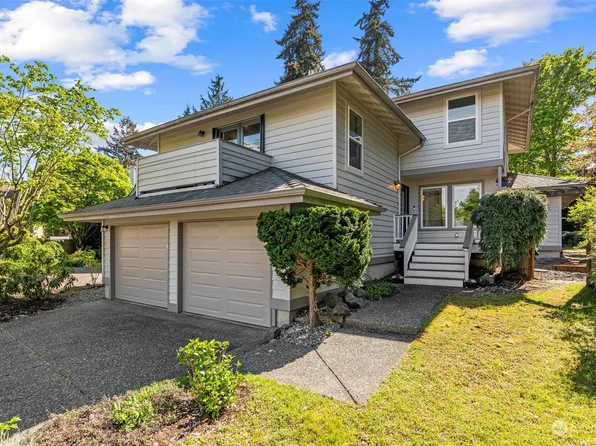 4205 NE 169th Court, Lake Forest Park, WA 98155