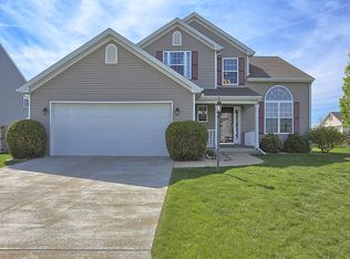 821 Trailway Dr, Champaign, IL 61822