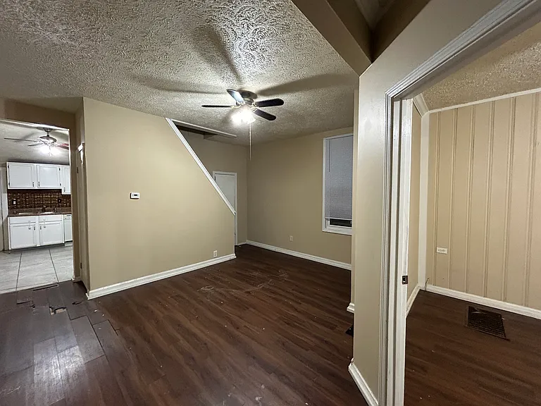 1605 Spruce St — Photo 11