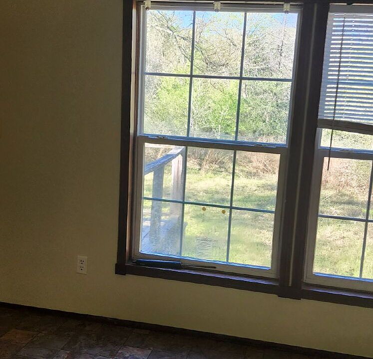 1st image of 10503 Trails End
