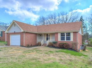 1561 Meadow Bend Dr, Madison, TN 37115