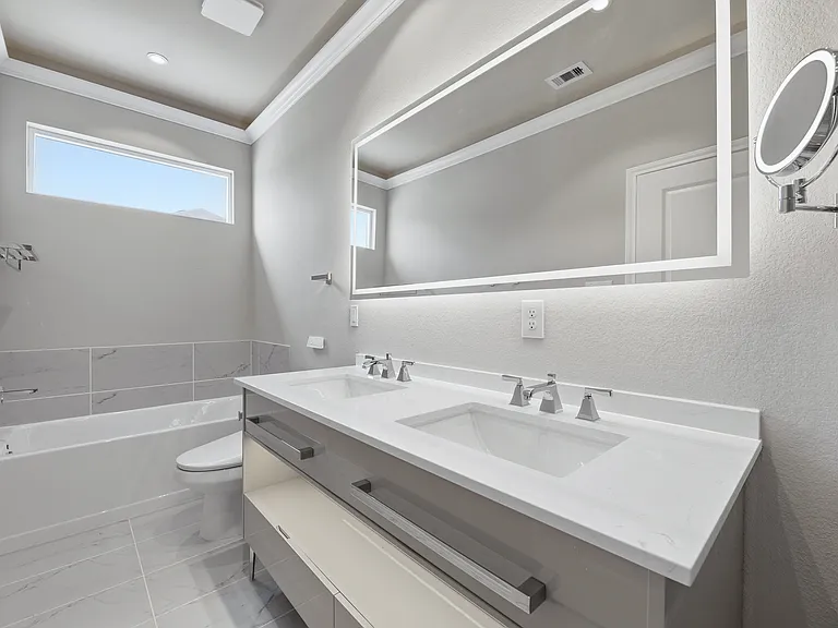 Phase II | Primary Bathroom with Dual Sinks (Plan 3201)