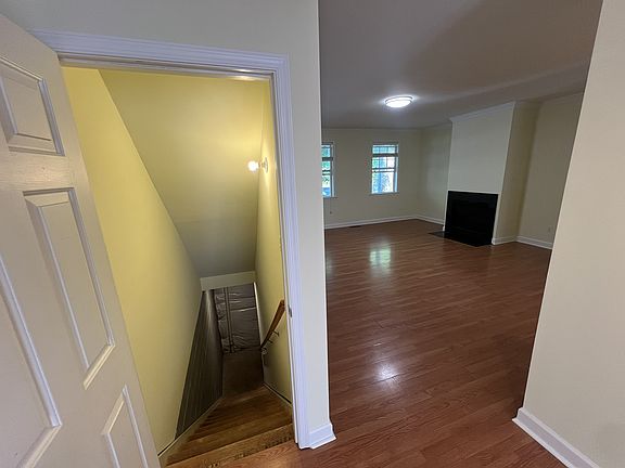 5th image of 540 Cleveland Ave #A