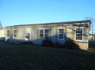 319 Robbins St, Hope, IN 47246