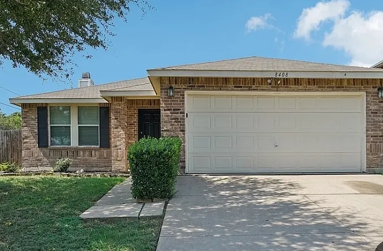 8408 Olivia Meadow Dr — Photo 1