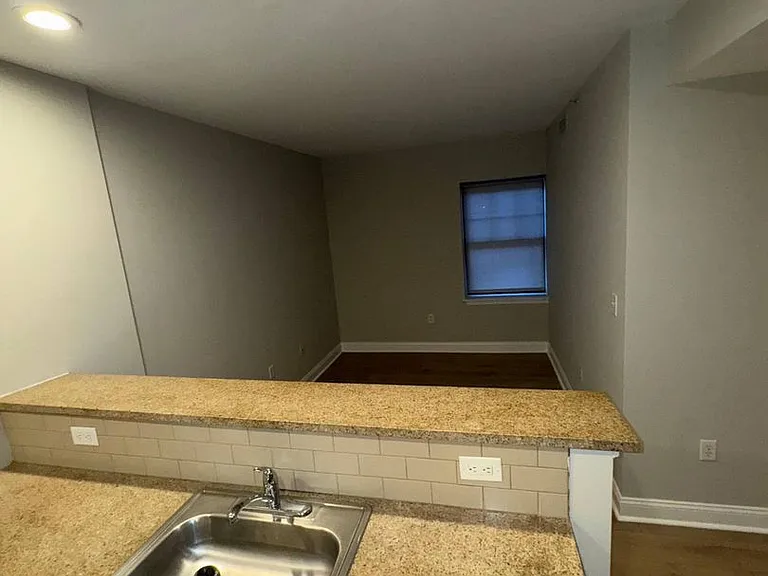 56 Imlay St — Photo 4