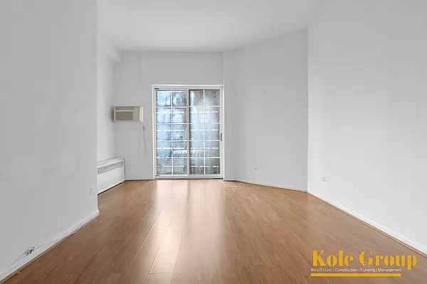 Rented by Kole Group | media 10