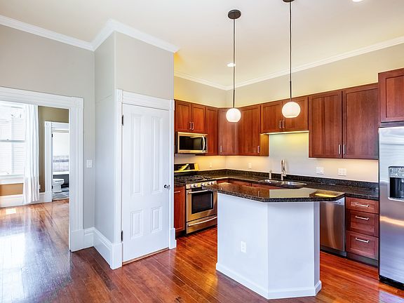 5th image of 341 Pierce St