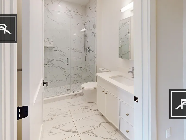 159 Everett St #203 — Photo 3