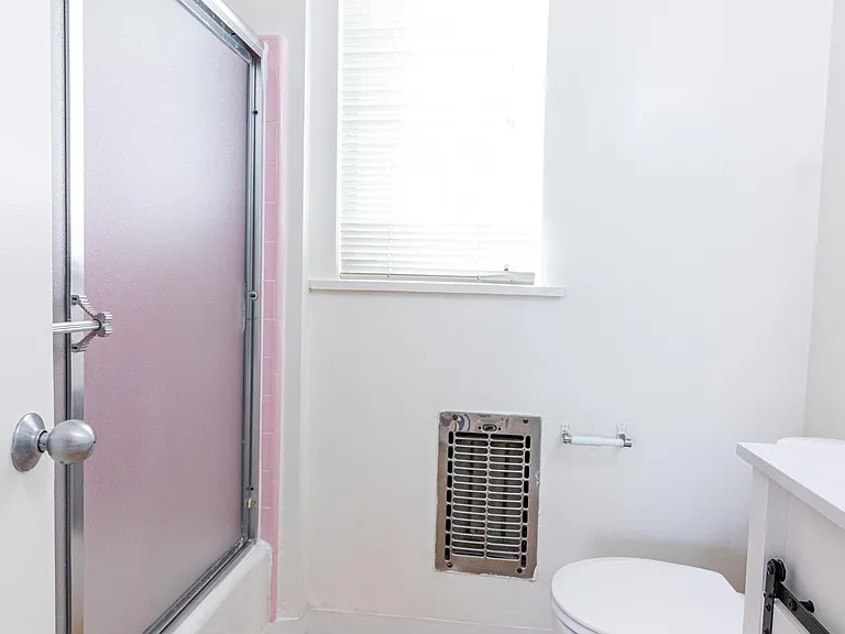 667-669 Levering — Photo 18