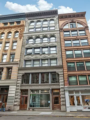 Sold by Sotheby's International Realty | media 27