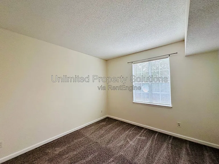 733 Bragg Dr #C — Photo 12