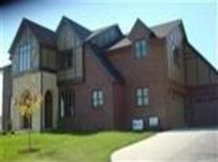 6849 Ridge Point Rd, Lincoln, NE 68512