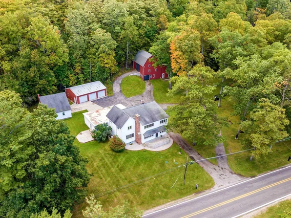 9838 Peninsula Dr, Traverse City, MI 49686