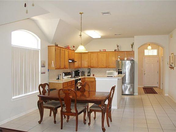 2nd image of 14914 Doria Dr