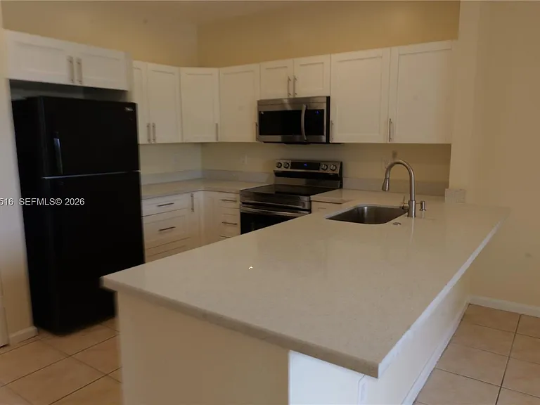 8220 SW 25th Ct — Photo 12
