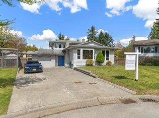 7366 141st St, Surrey, BC V3W 7L1