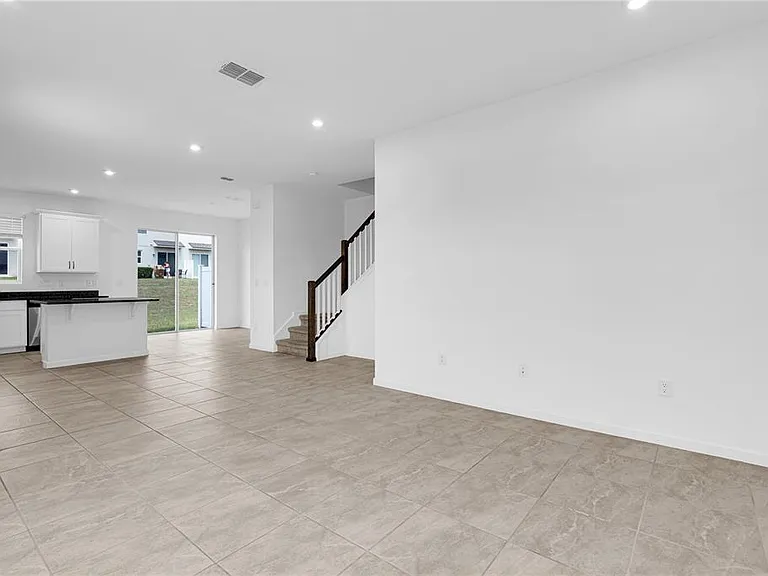 1100 Lakeshore Breeze Pl — Photo 9