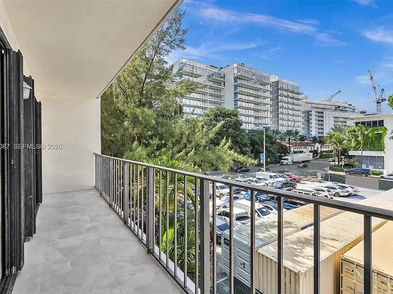 9124 Collins Ave #304 — Photo 7