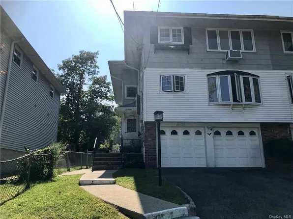 17 Annmarie Pl, Yonkers, NY 10703