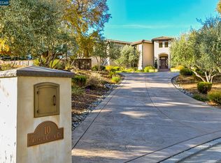 10 Walker Creek Ct, Walnut Creek, CA 94598