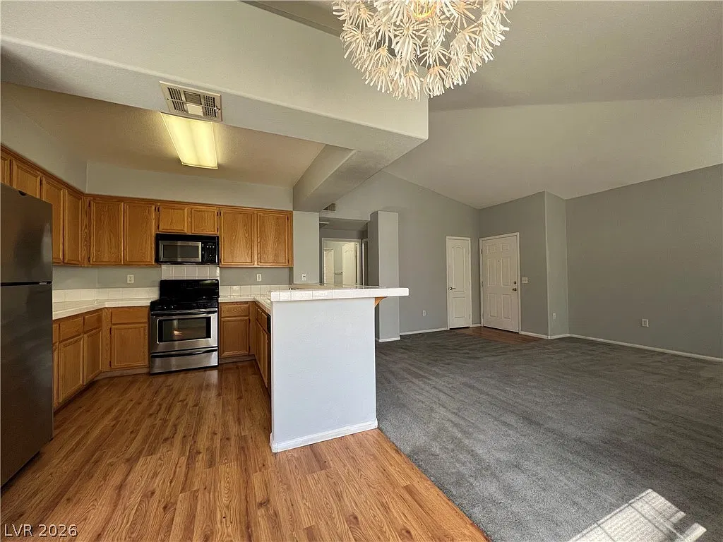 2 bed, 2.0 bath, 1254 sqft, $1,700 — Photo 3