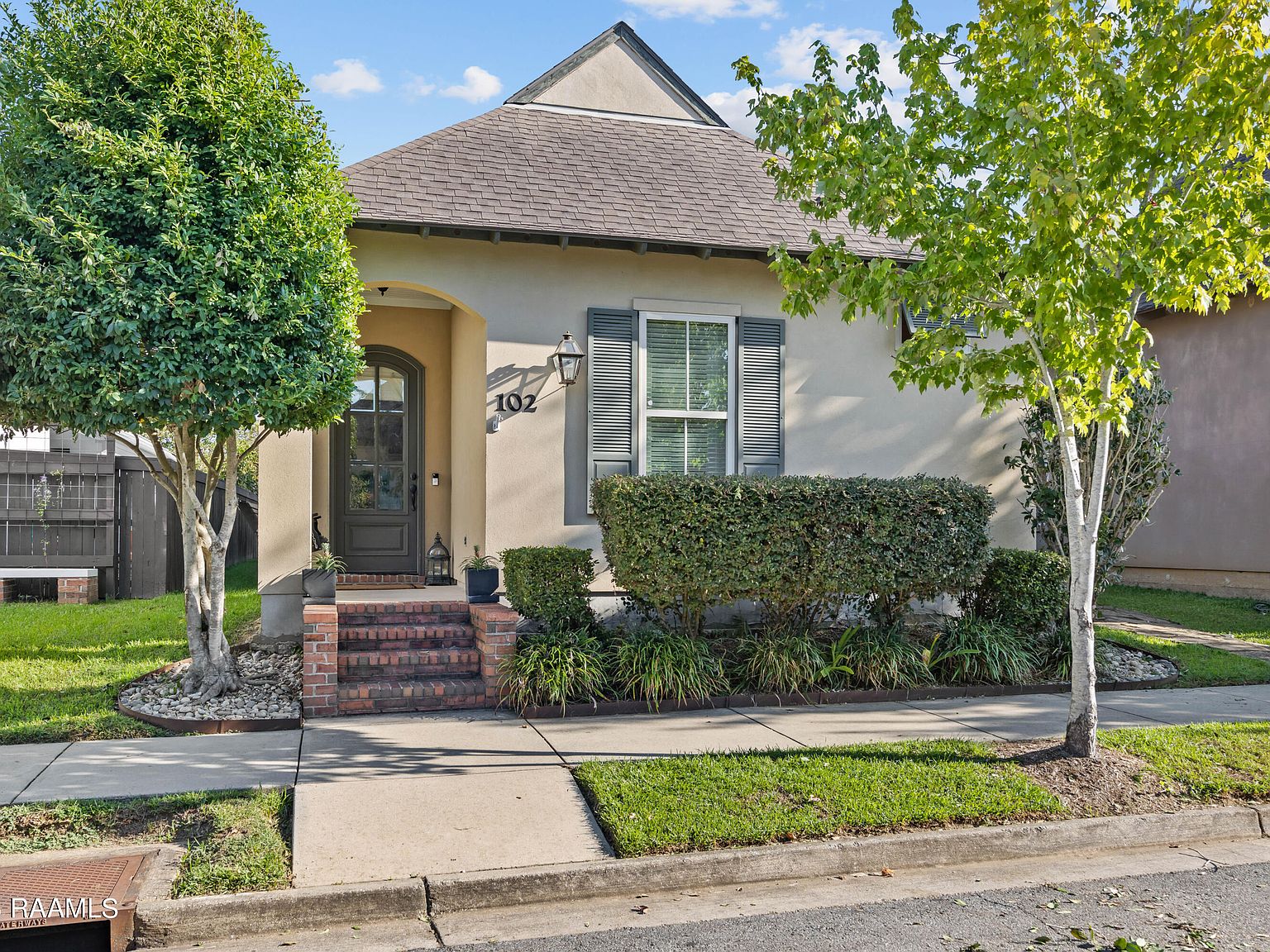 102 Deysbrook Ln, Youngsville, LA 70592 Zillow