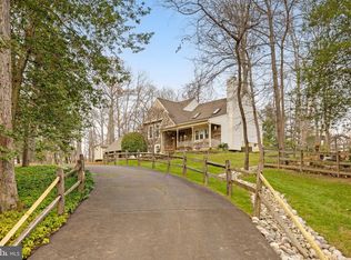 3546 Valeview Dr, Oakton, VA 22124