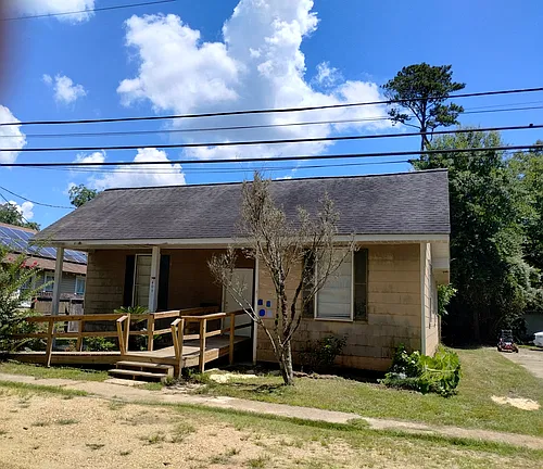 406 Camille St Photo 1